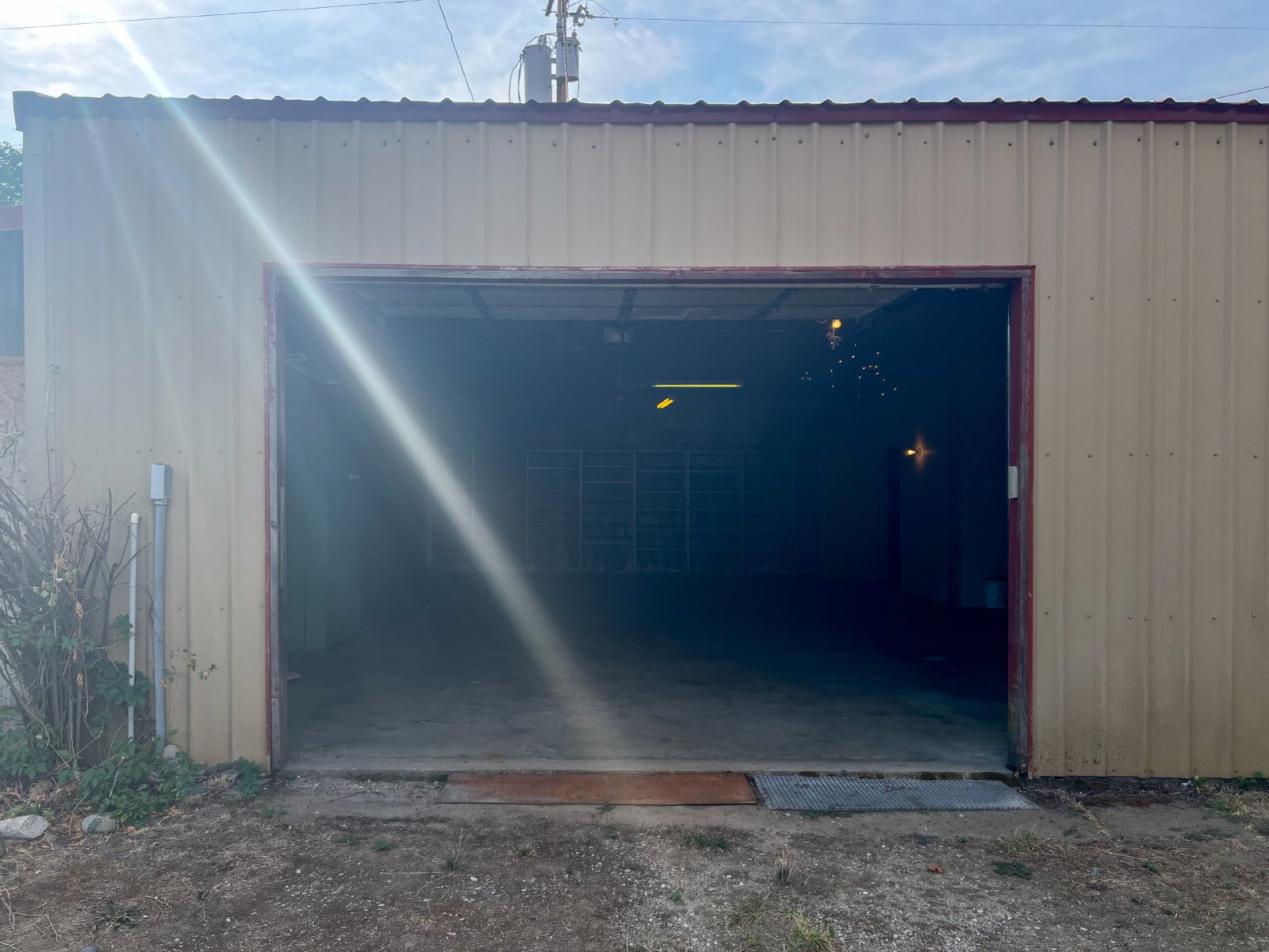 Freestanding Flex Shop property image