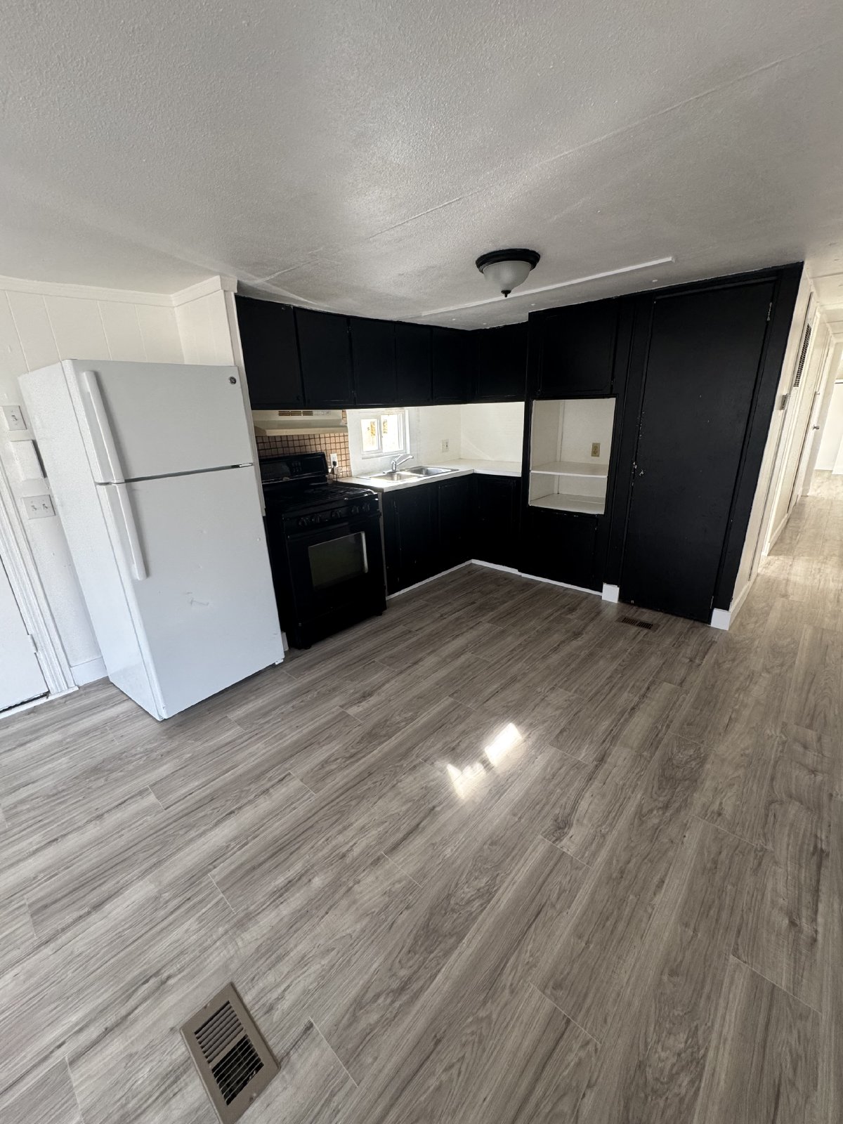 ***2 Bedroom, 1 Bath*** Boise property image