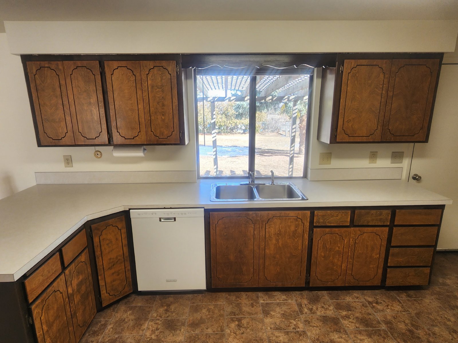 Coming Soon! 4 bedroom 2 bath property image