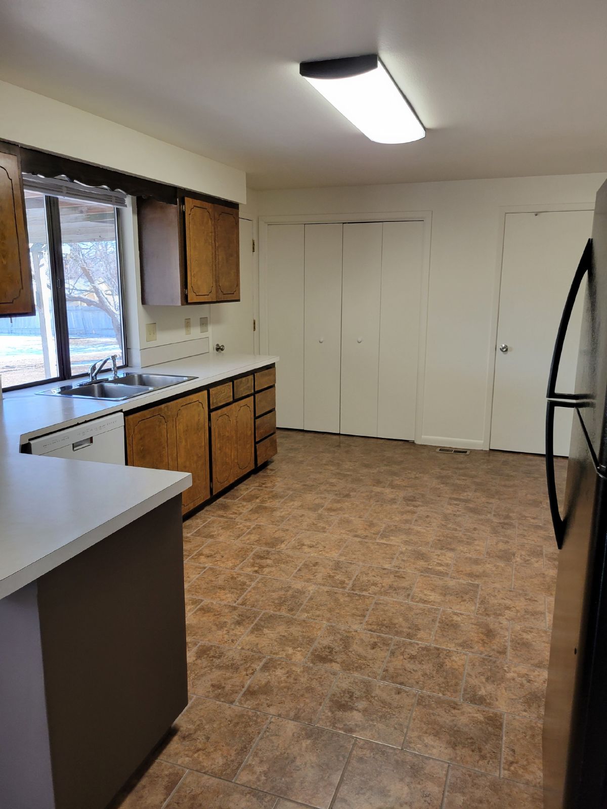 Coming Soon! 4 bedroom 2 bath property image