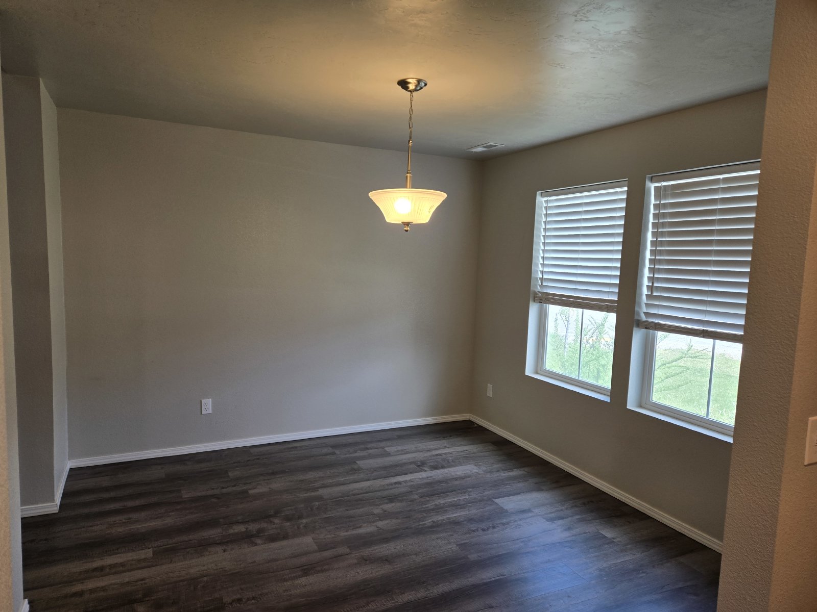 Charming & Modern Single-Family Home in Meridian - Welcome home! property image