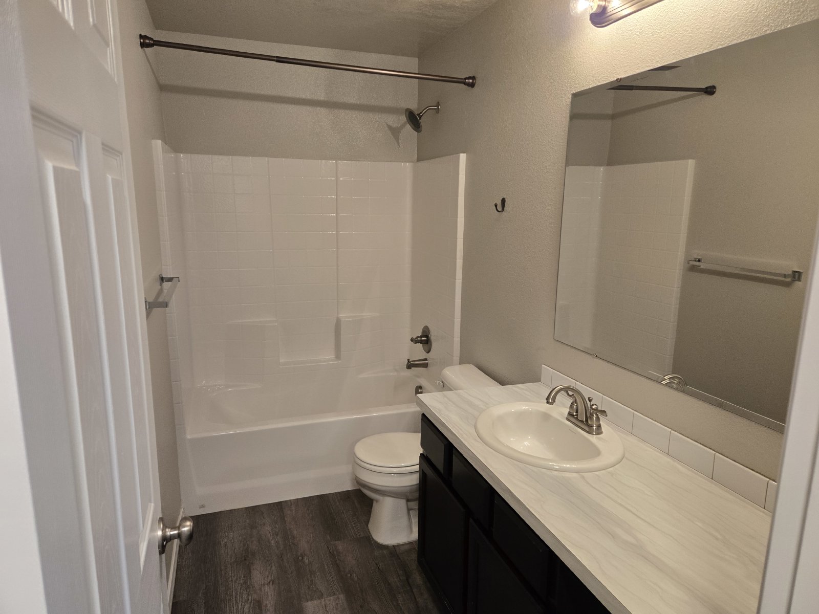 Charming & Modern Single-Family Home in Meridian - Welcome home! property image