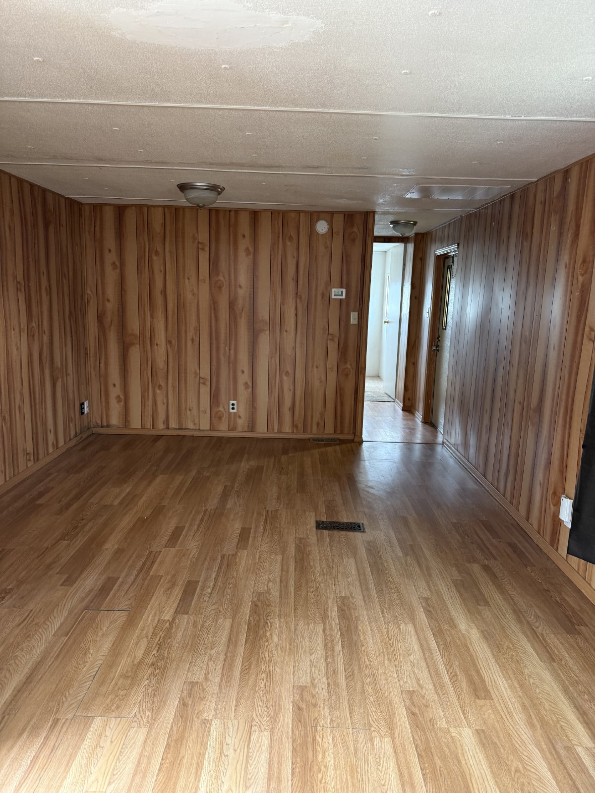 ***1 BD 1 BA Mobile Home Available in Nampa*** property image