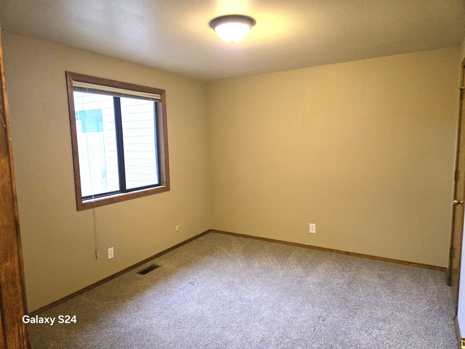 2 Bedroom, 2 Bath Spacious Boise townhouse property image